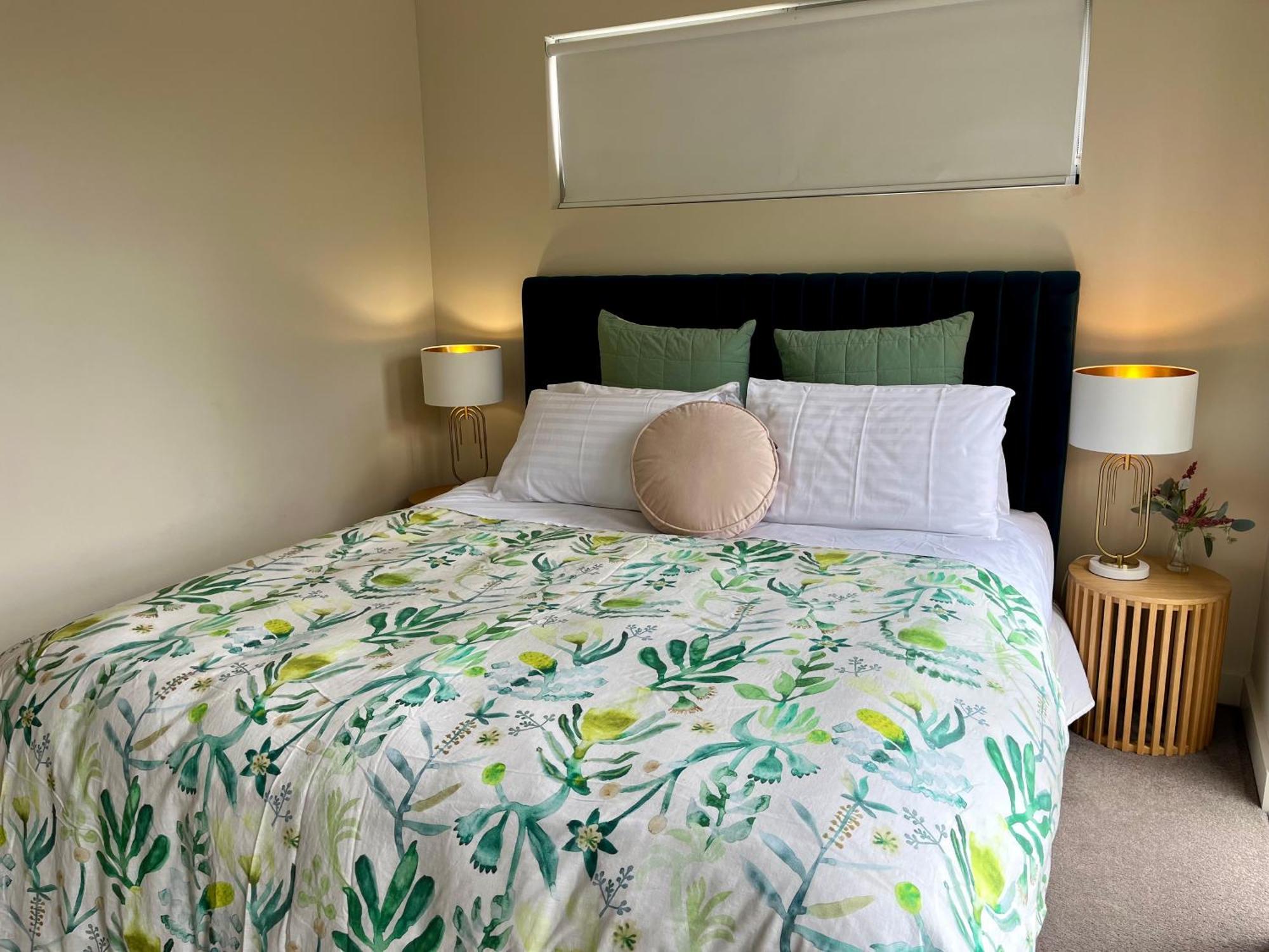 Harbour Lookout Villa Strahan Ngoại thất bức ảnh